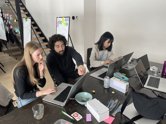 GPTZero team employees at an offsite in Blue Mountain